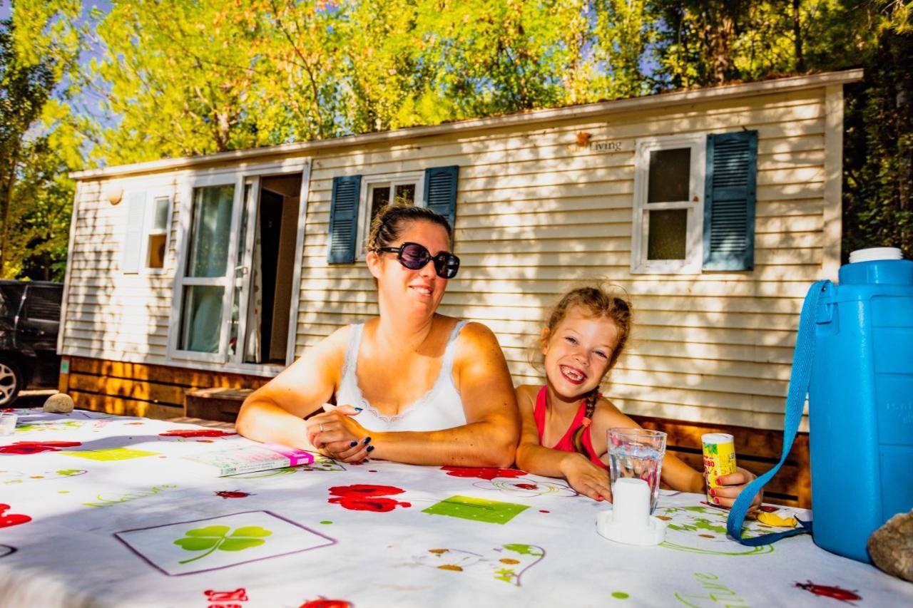 Camping La Peiriere Tuchan Ngoại thất bức ảnh