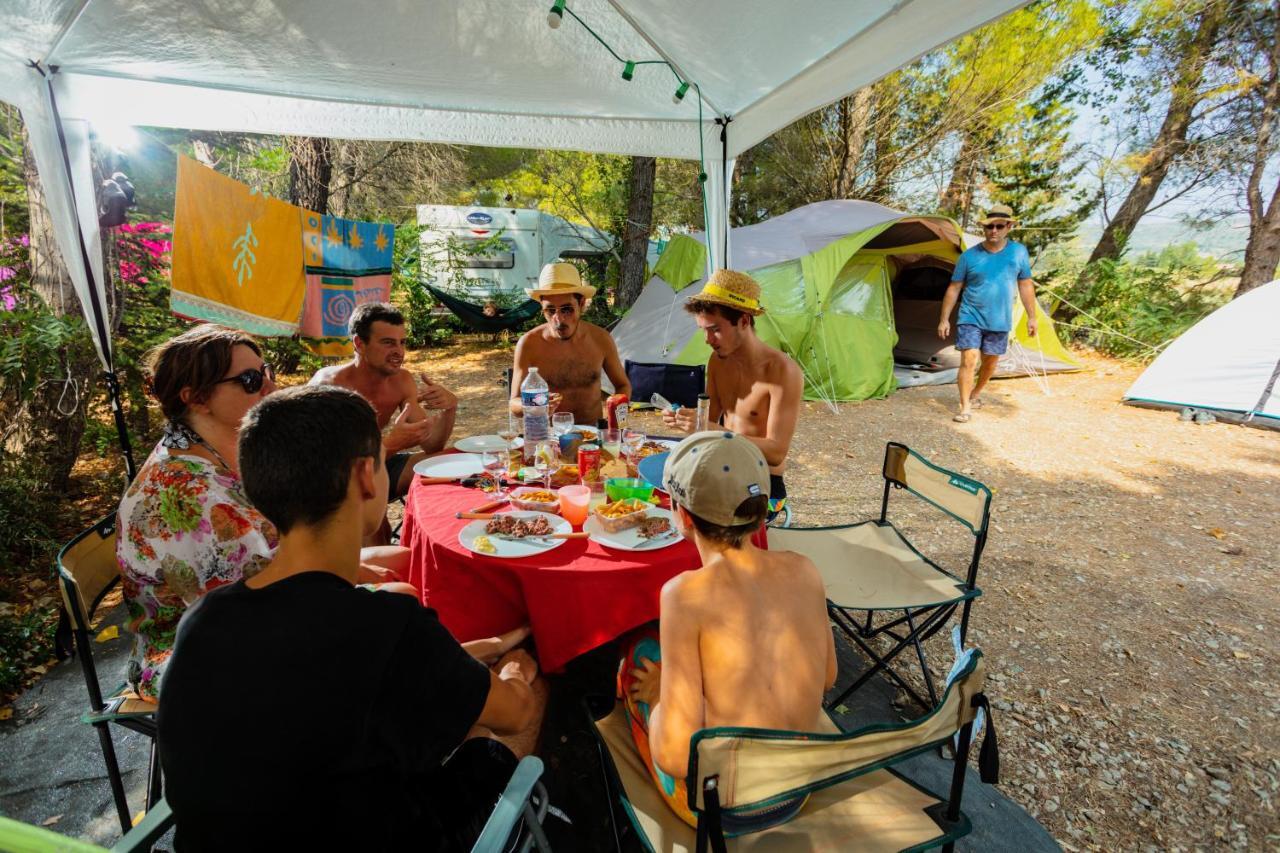 Camping La Peiriere Tuchan Ngoại thất bức ảnh